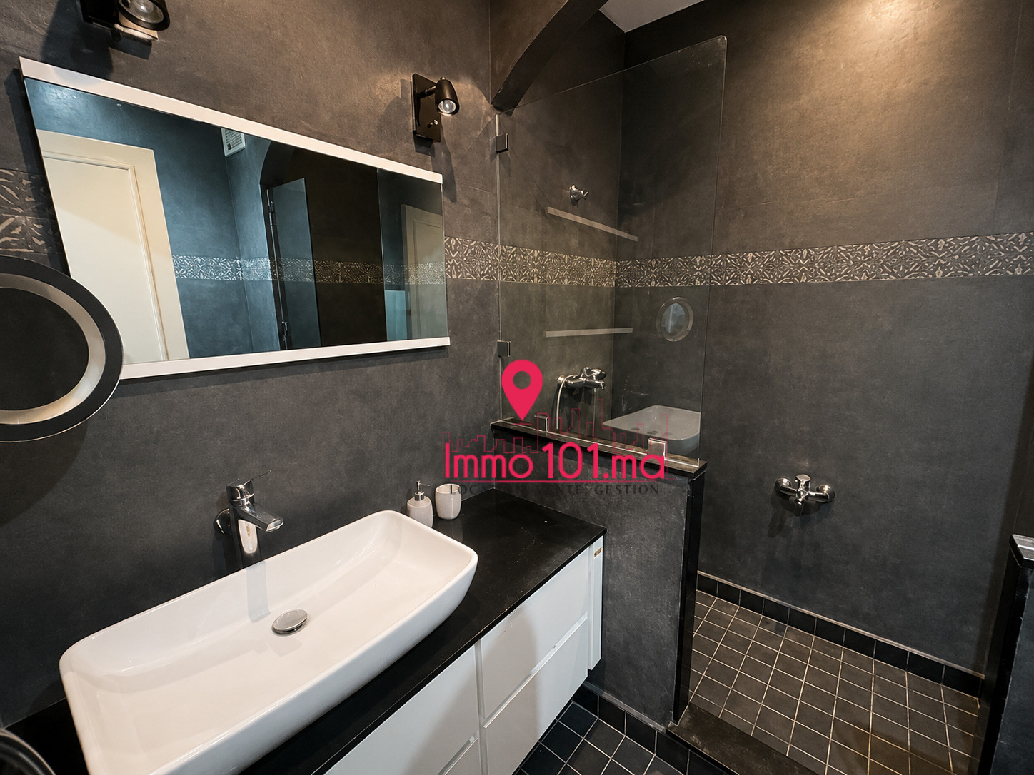 Appartement à vendre à Hay Riad ZLV2491